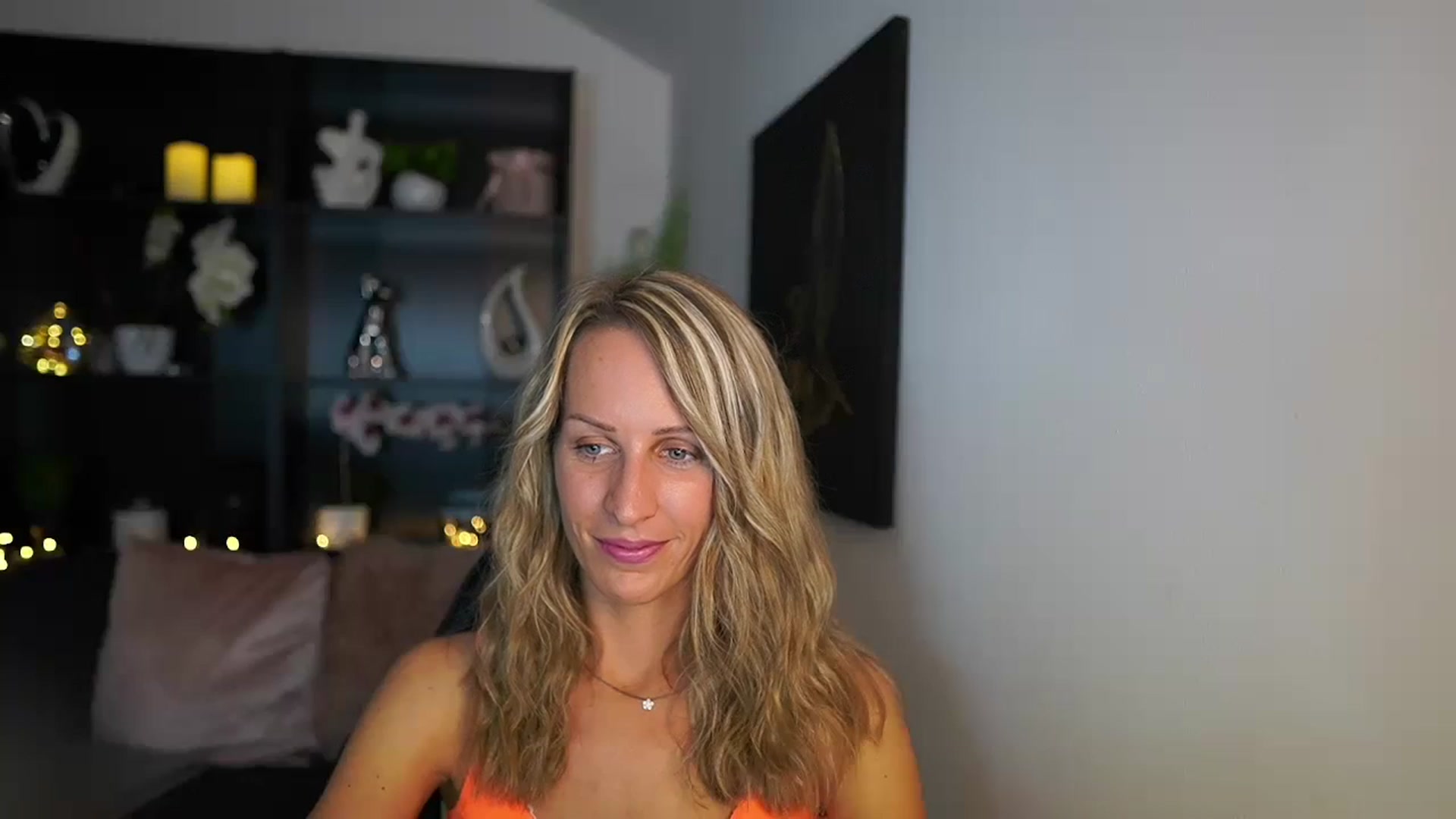 Gallery image thumbnail from Nikki__Sexx__'s myfreecams stream on, 08/07/2023, 19:53 image 4 of 20