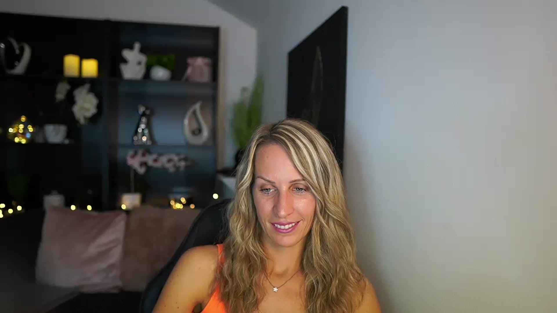 Gallery image thumbnail from Nikki__Sexx__'s myfreecams stream on, 08/07/2023, 19:53 image 14 of 20
