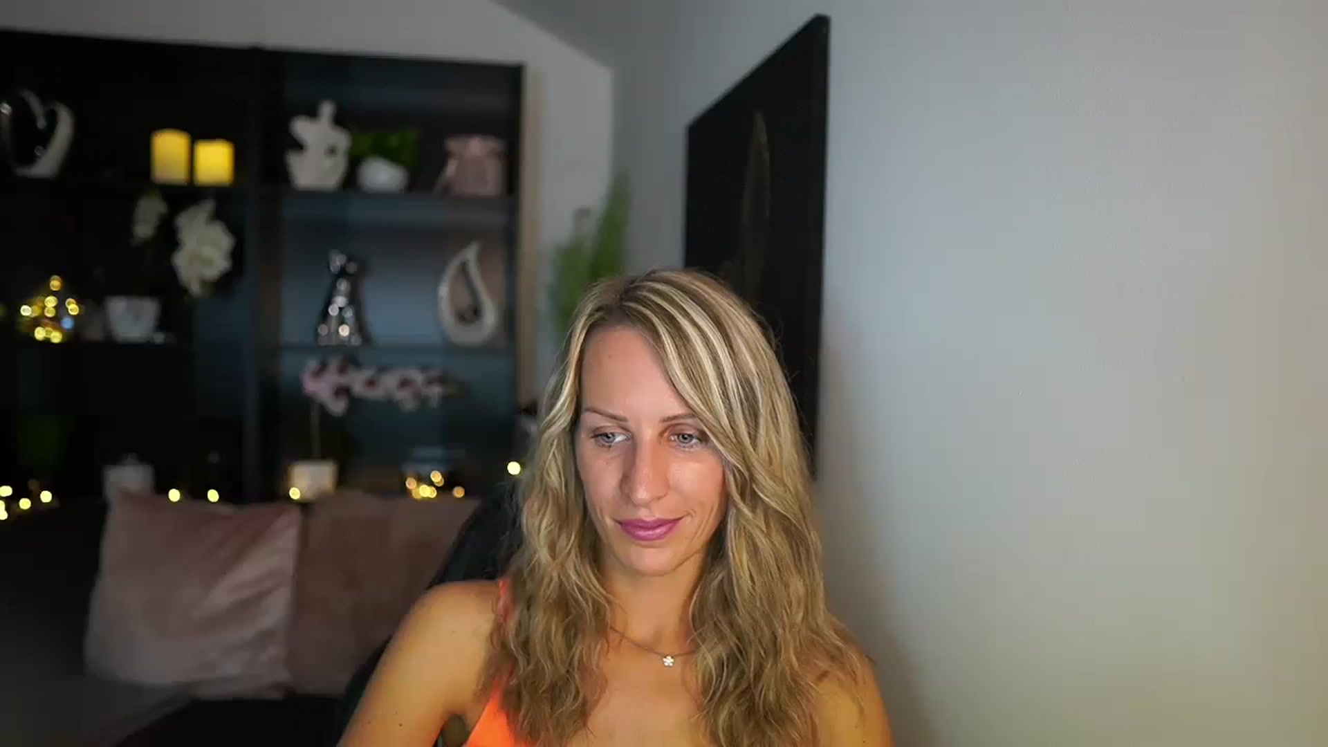 Gallery image thumbnail from Nikki__Sexx__'s myfreecams stream on, 08/07/2023, 19:53 image 11 of 20