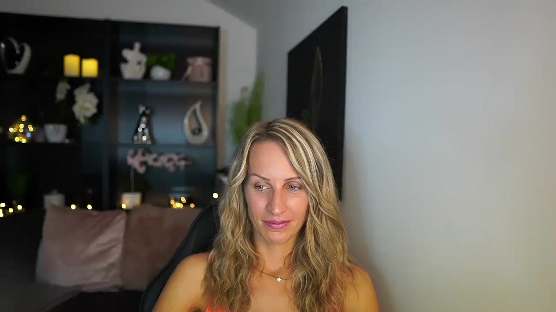 Gallery image thumbnail from Nikki__Sexx__'s myfreecams stream on, 08/07/2023, 19:53 image 9 of 20