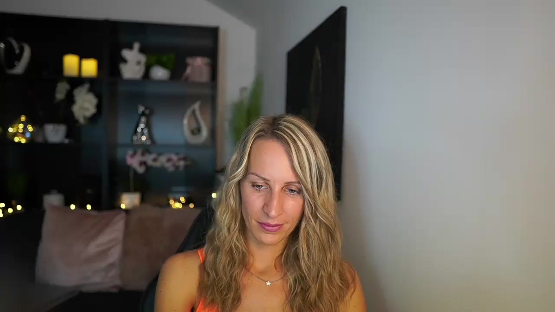 Gallery image thumbnail from Nikki__Sexx__'s myfreecams stream on, 08/07/2023, 19:53 image 6 of 20