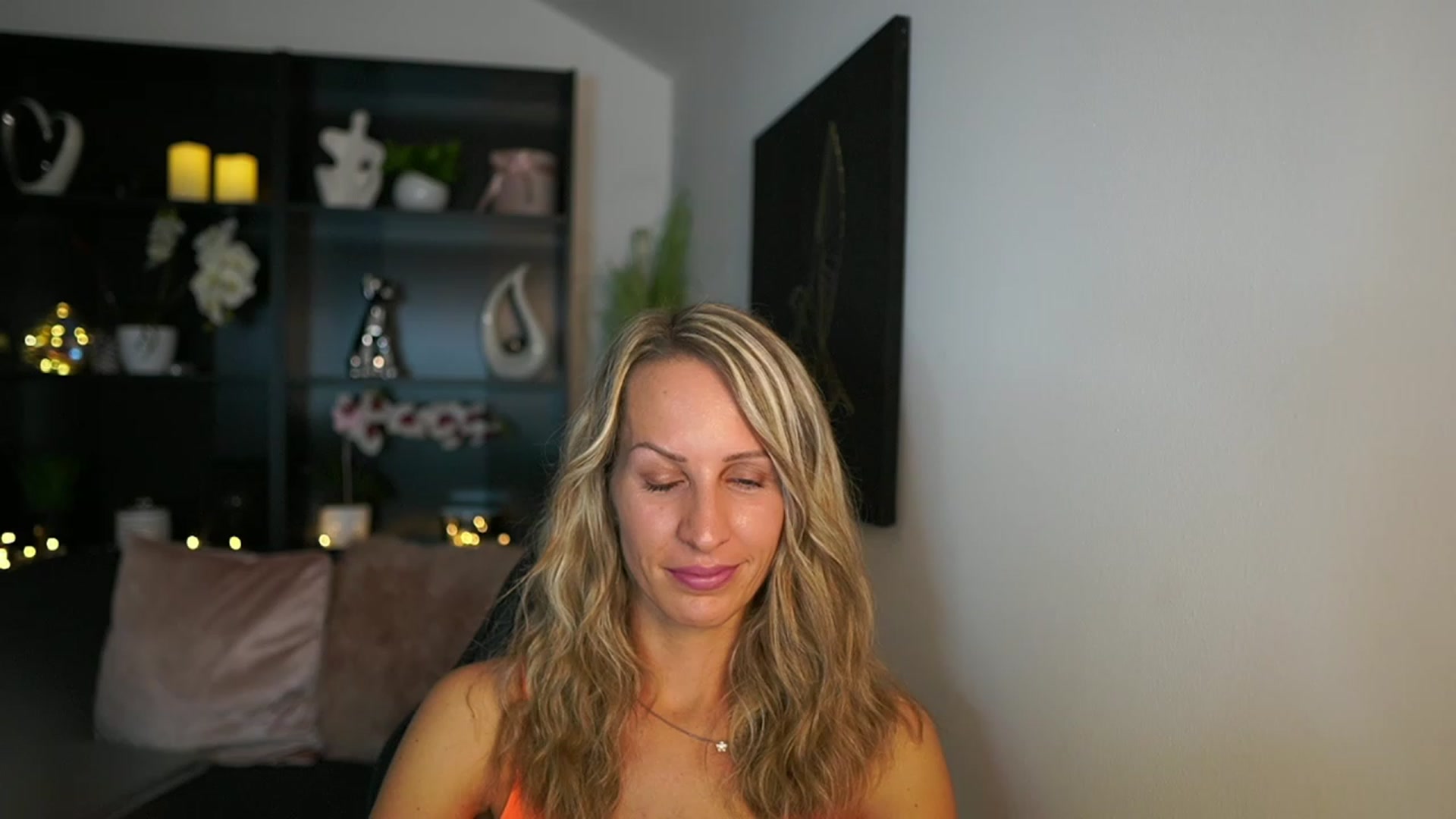 Gallery image thumbnail from Nikki__Sexx__'s myfreecams stream on, 08/07/2023, 20:37 image 6 of 20