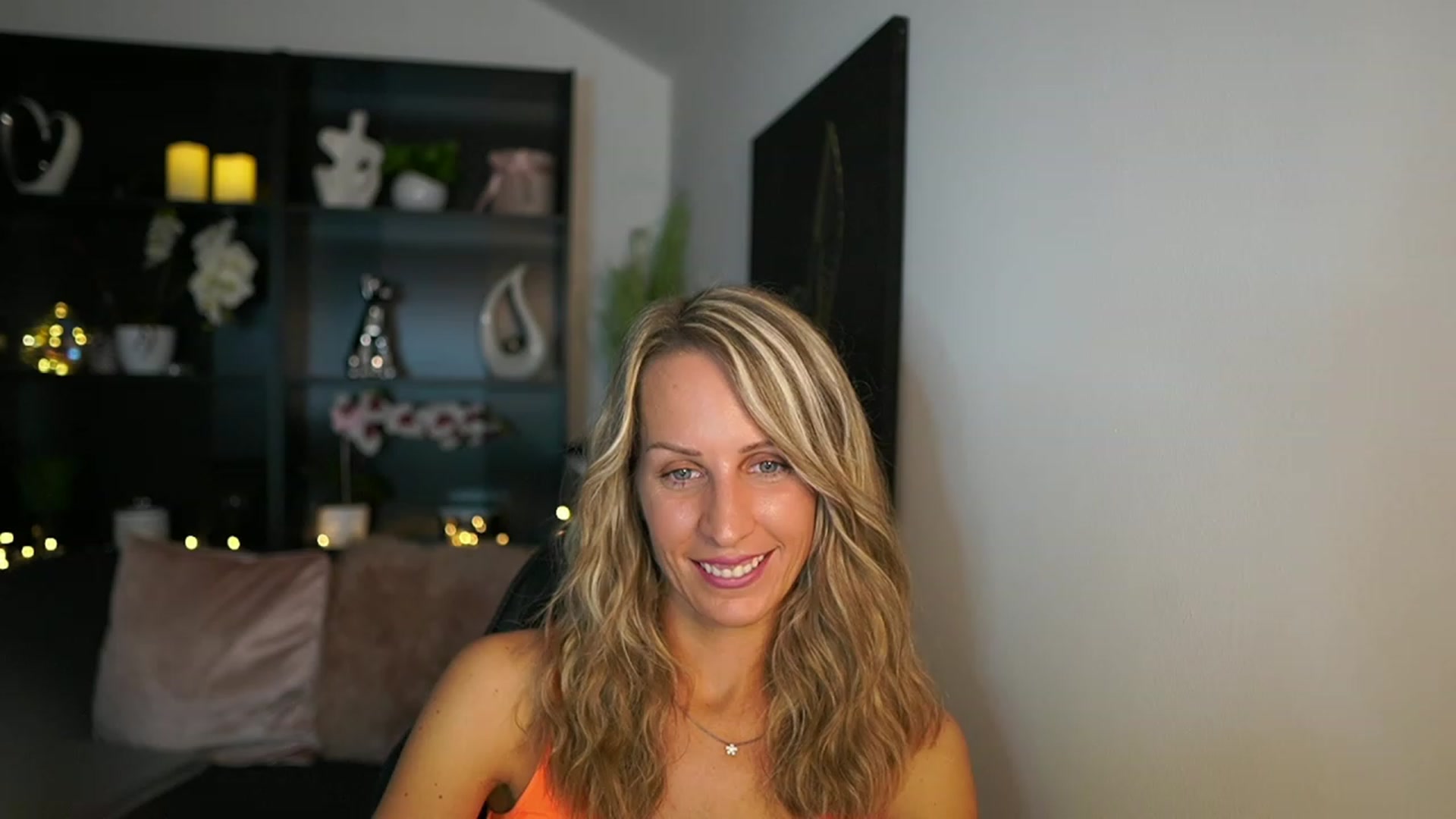 Gallery image thumbnail from Nikki__Sexx__'s myfreecams stream on, 08/07/2023, 20:37 image 16 of 20