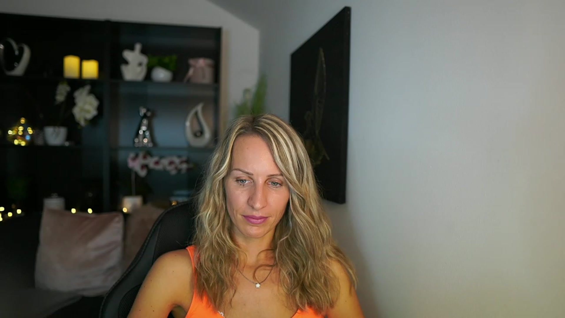 Gallery image thumbnail from Nikki__Sexx__'s myfreecams stream on, 08/07/2023, 21:35 image 16 of 20