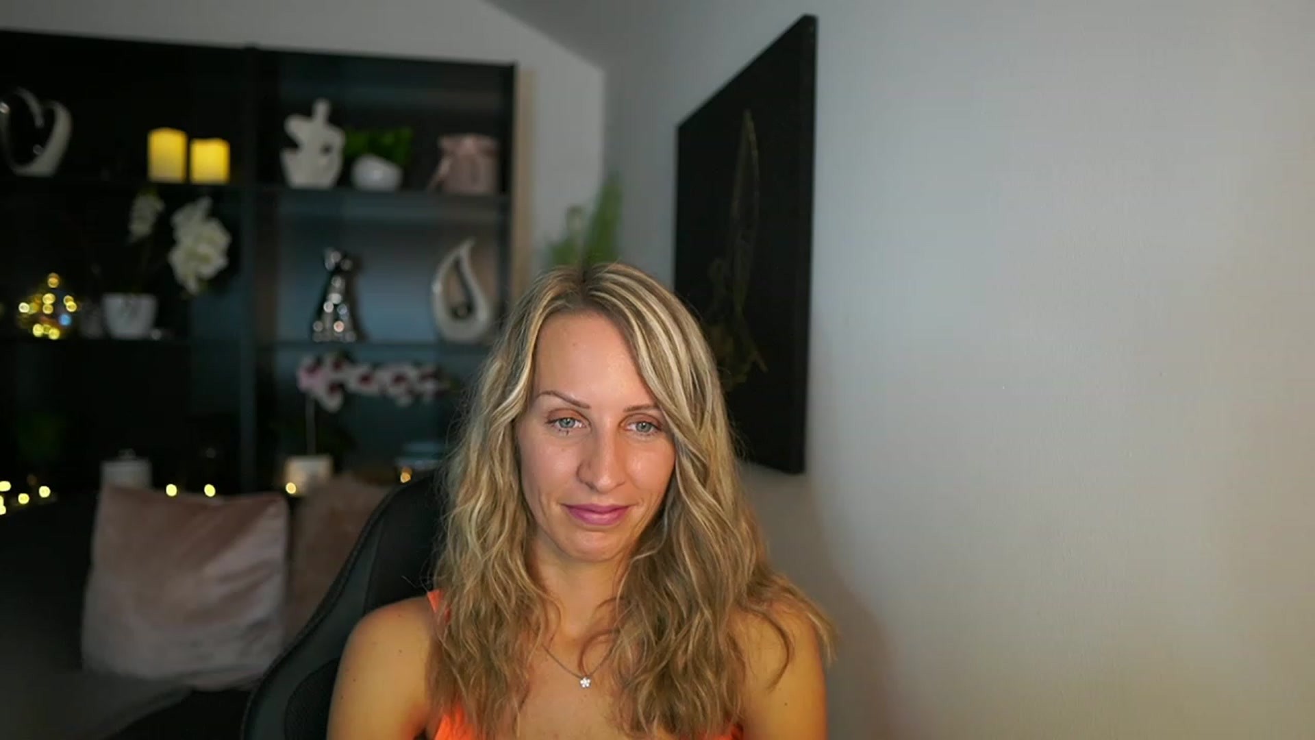Gallery image thumbnail from Nikki__Sexx__'s myfreecams stream on, 08/07/2023, 21:35 image 18 of 20