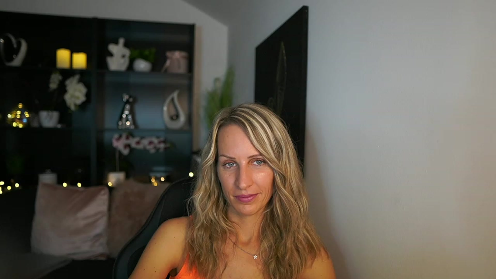Gallery image thumbnail from Nikki__Sexx__'s myfreecams stream on, 08/07/2023, 21:35 image 9 of 20