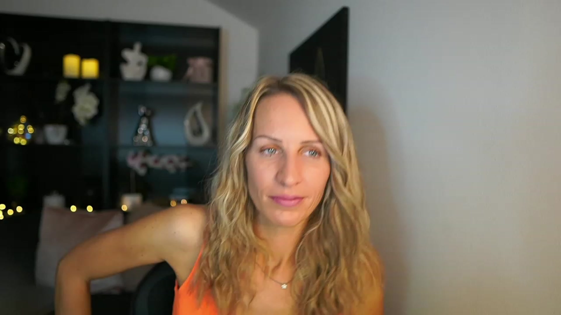 Gallery image thumbnail from Nikki__Sexx__'s myfreecams stream on, 08/07/2023, 21:35 image 8 of 20