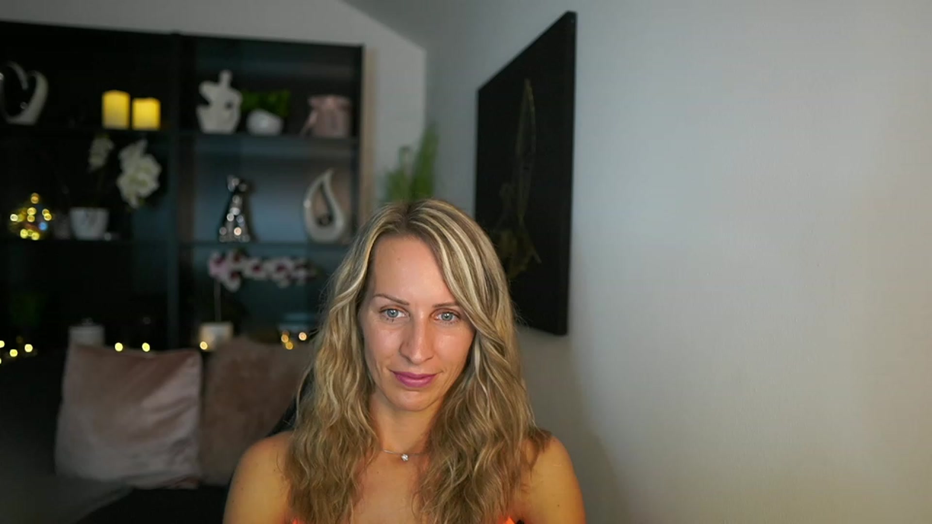 Gallery image thumbnail from Nikki__Sexx__'s myfreecams stream on, 08/07/2023, 23:03 image 6 of 20