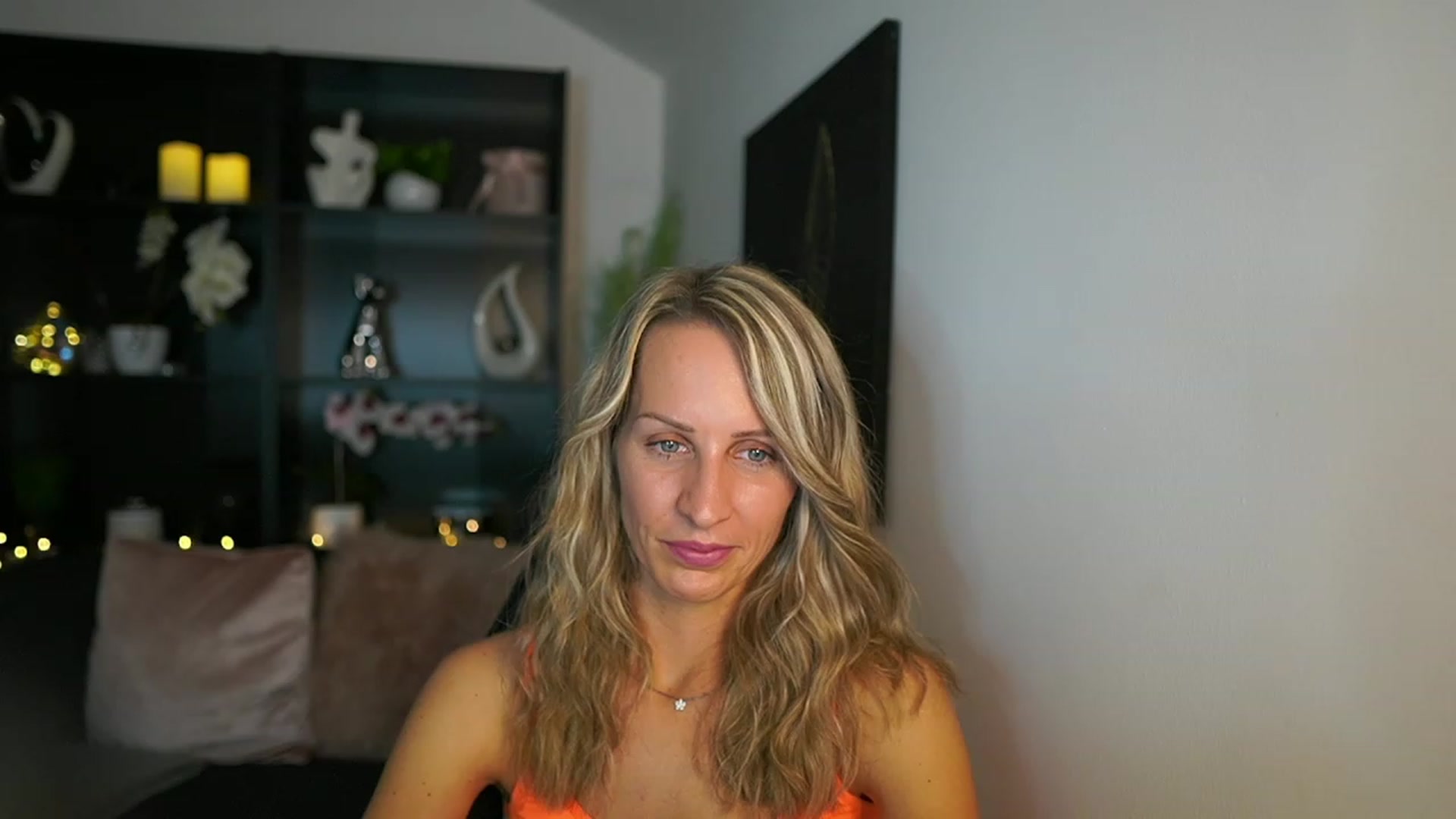 Gallery image thumbnail from Nikki__Sexx__'s myfreecams stream on, 08/07/2023, 23:03 image 15 of 20