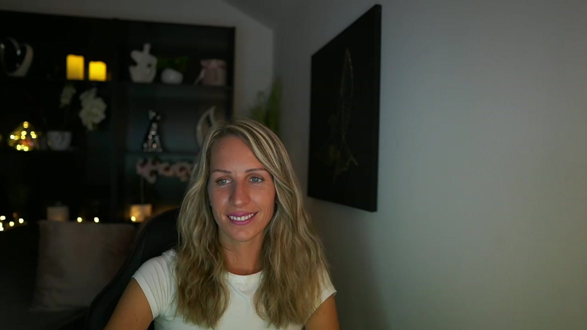 Gallery image thumbnail from Nikki__Sexx__'s myfreecams stream on, 08/09/2023, 19:34 image 16 of 20