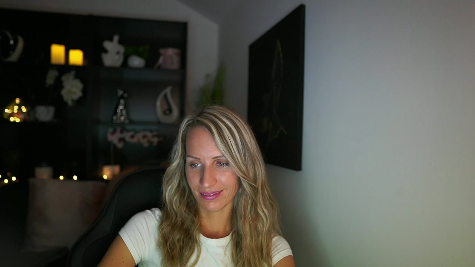 Gallery image thumbnail from Nikki__Sexx__'s myfreecams stream on, 08/09/2023, 22:24 image 19 of 20