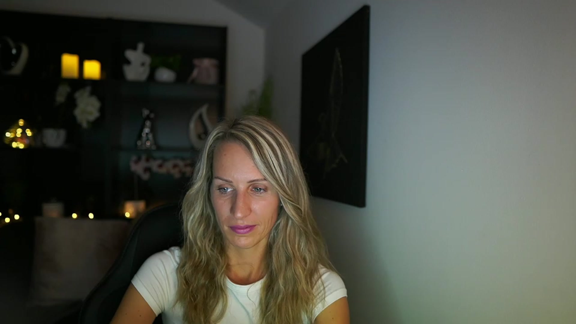 Gallery image thumbnail from Nikki__Sexx__'s myfreecams stream on, 08/09/2023, 22:24 image 17 of 20