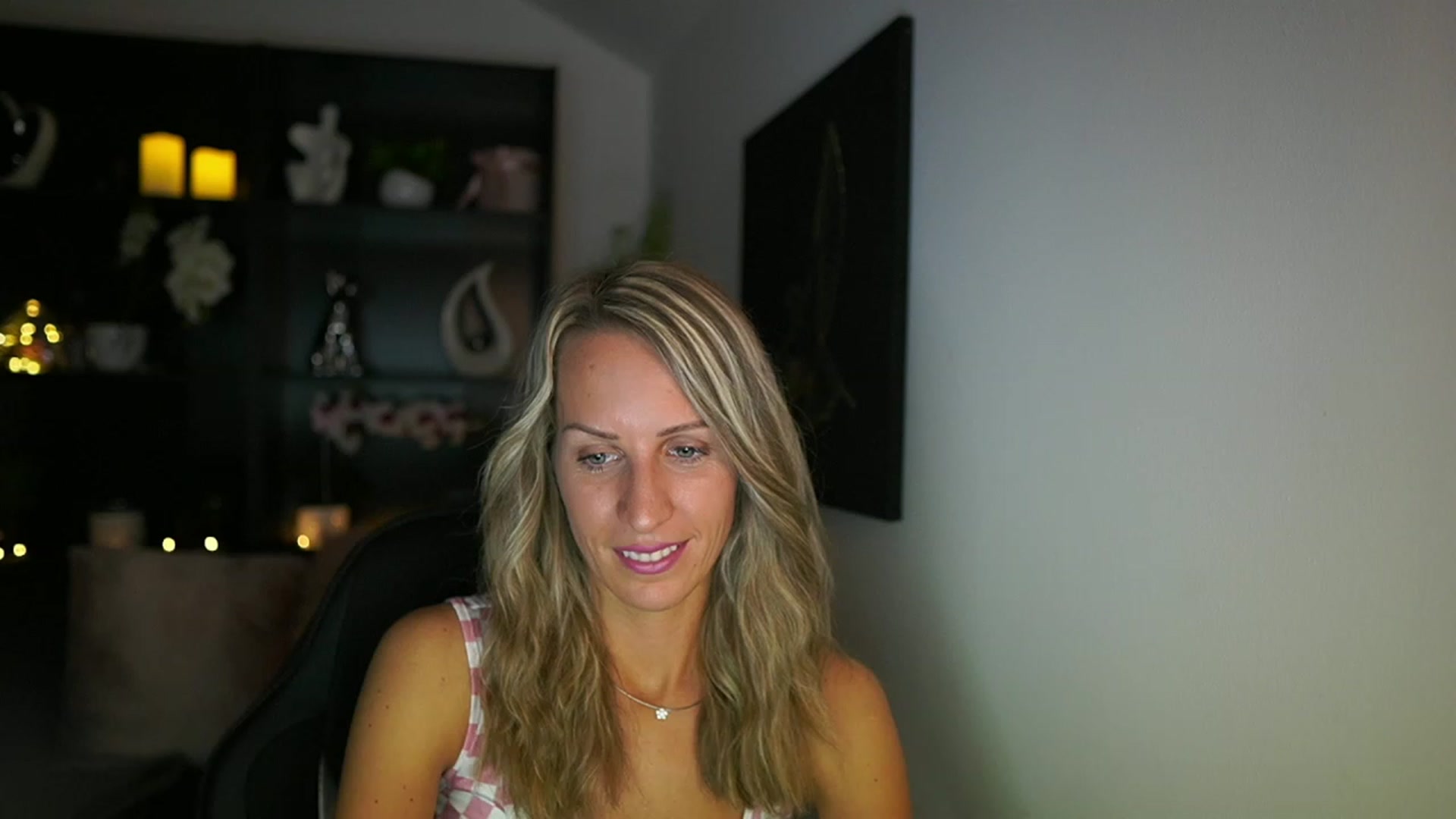 Gallery image thumbnail from Nikki__Sexx__'s myfreecams stream on, 08/10/2023, 19:09 image 16 of 20