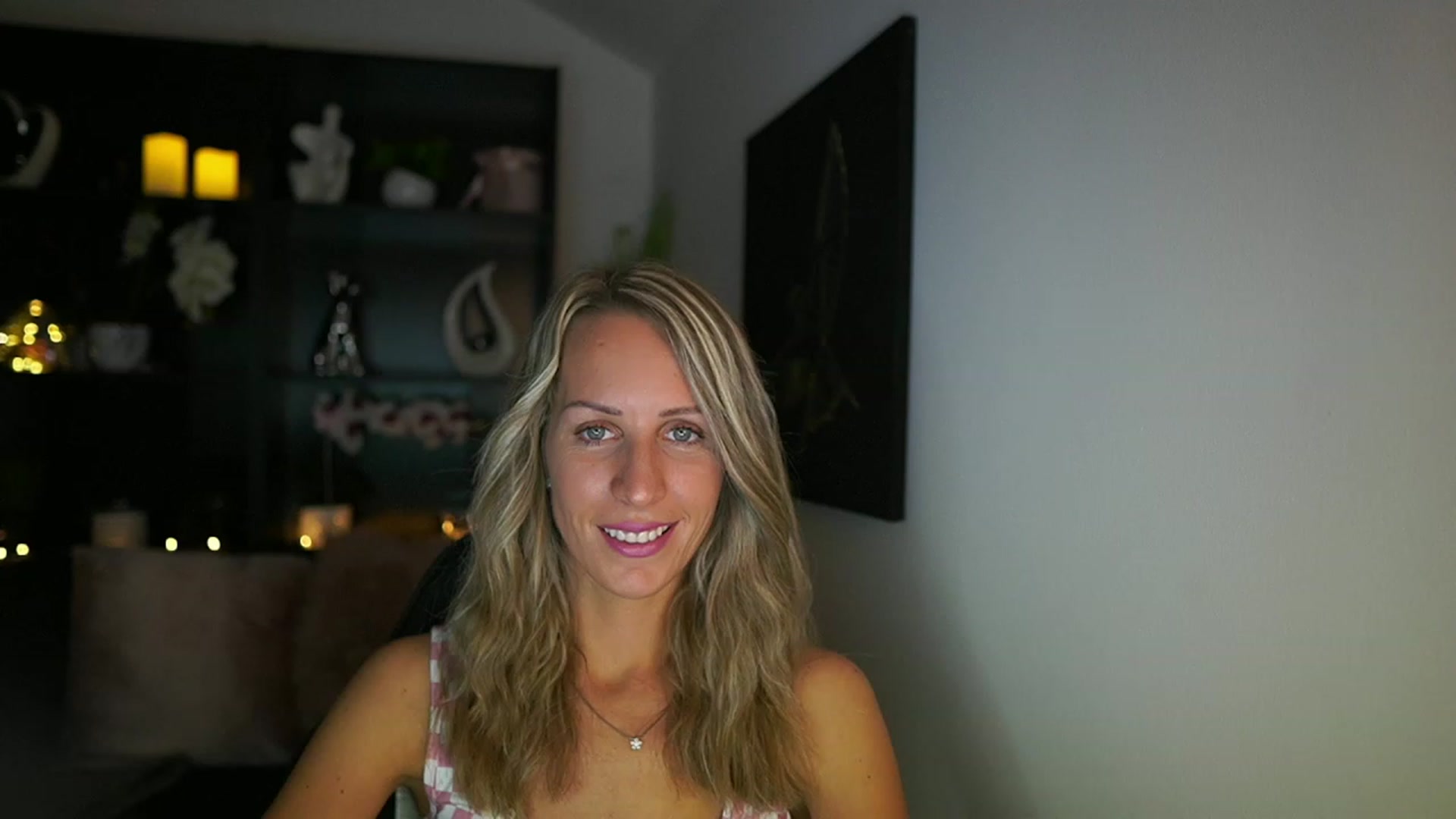 Gallery image thumbnail from Nikki__Sexx__'s myfreecams stream on, 08/10/2023, 19:09 image 10 of 20