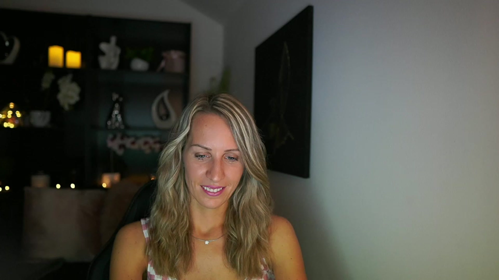 Gallery image thumbnail from Nikki__Sexx__'s myfreecams stream on, 08/10/2023, 19:09 image 14 of 20