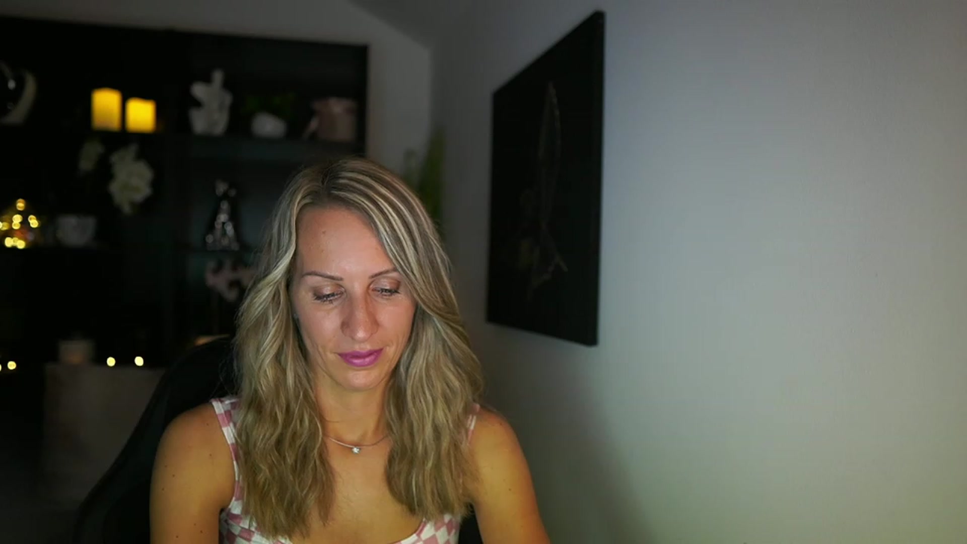 Gallery image thumbnail from Nikki__Sexx__'s myfreecams stream on, 08/10/2023, 21:06 image 16 of 20