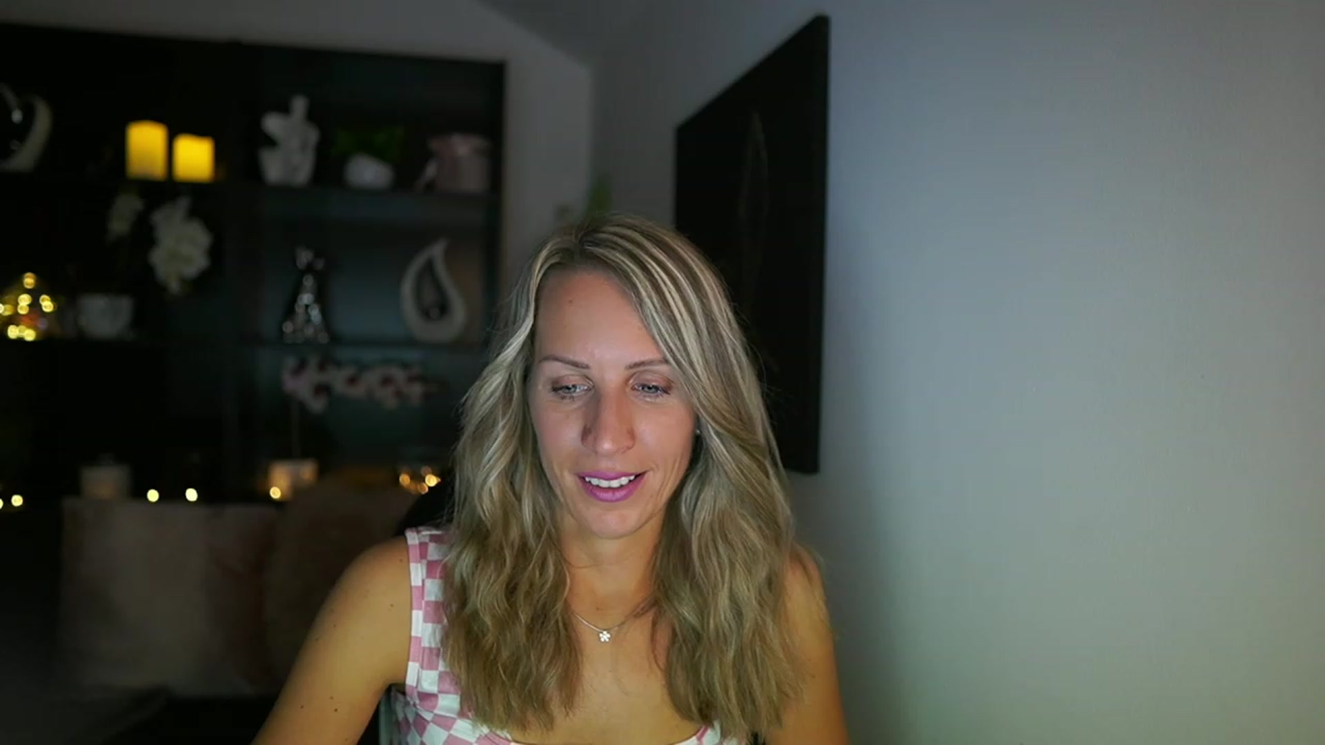 Gallery image thumbnail from Nikki__Sexx__'s myfreecams stream on, 08/10/2023, 21:06 image 6 of 20