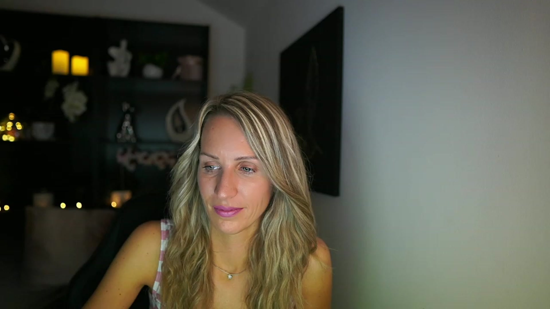 Gallery image thumbnail from Nikki__Sexx__'s myfreecams stream on, 08/10/2023, 21:06 image 13 of 20