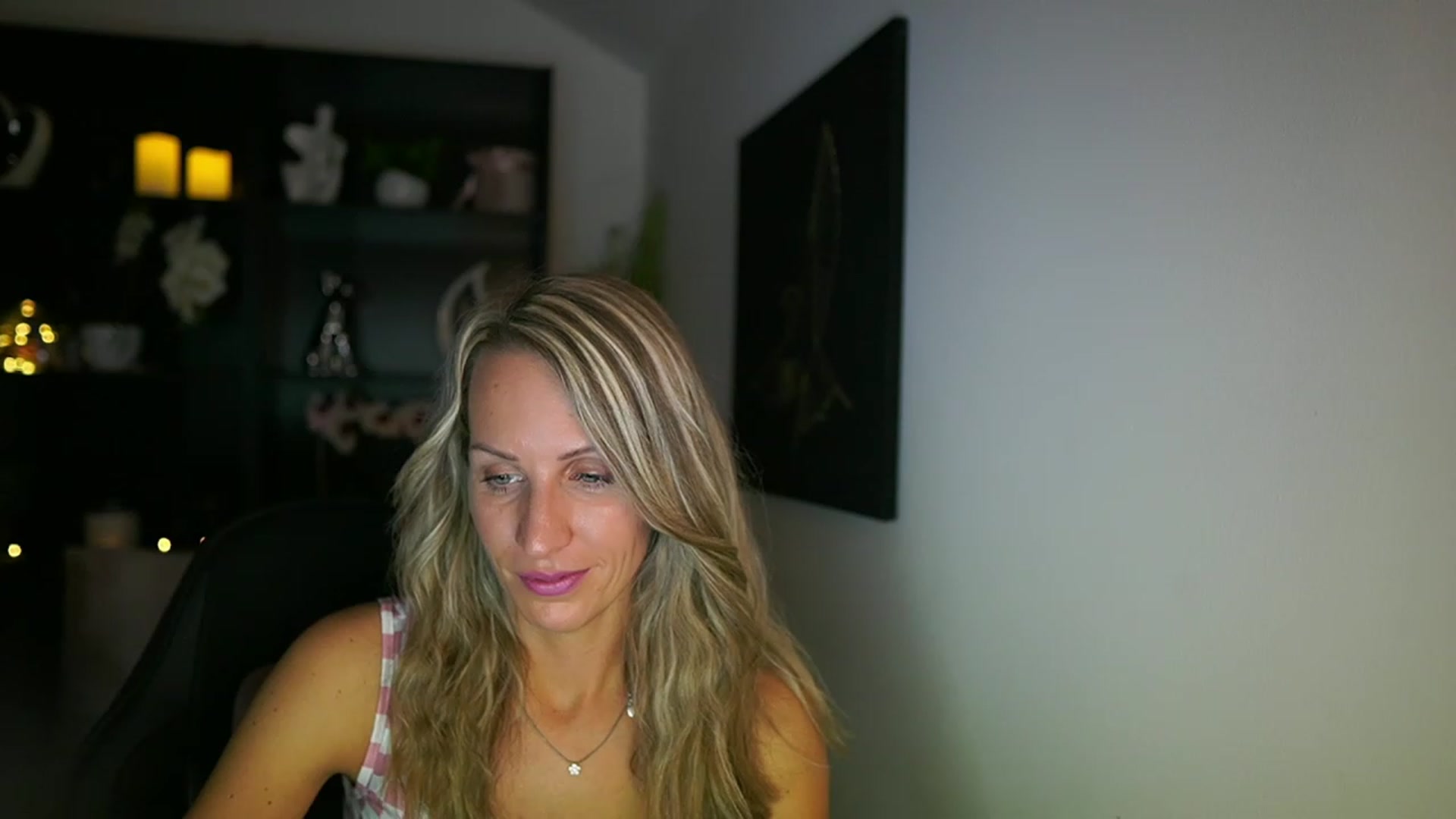 Gallery image thumbnail from Nikki__Sexx__'s myfreecams stream on, 08/10/2023, 22:02 image 18 of 20