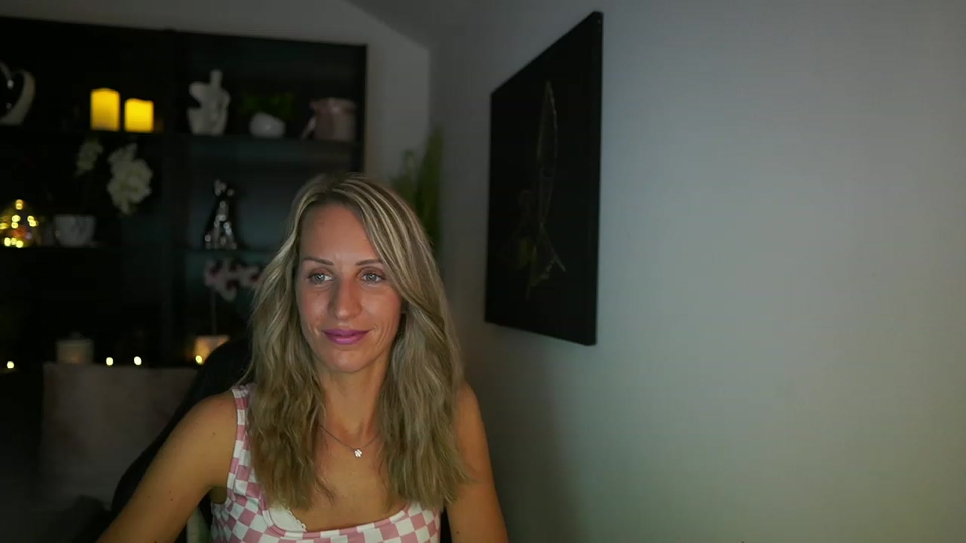 Gallery image thumbnail from Nikki__Sexx__'s myfreecams stream on, 08/10/2023, 22:02 image 10 of 20