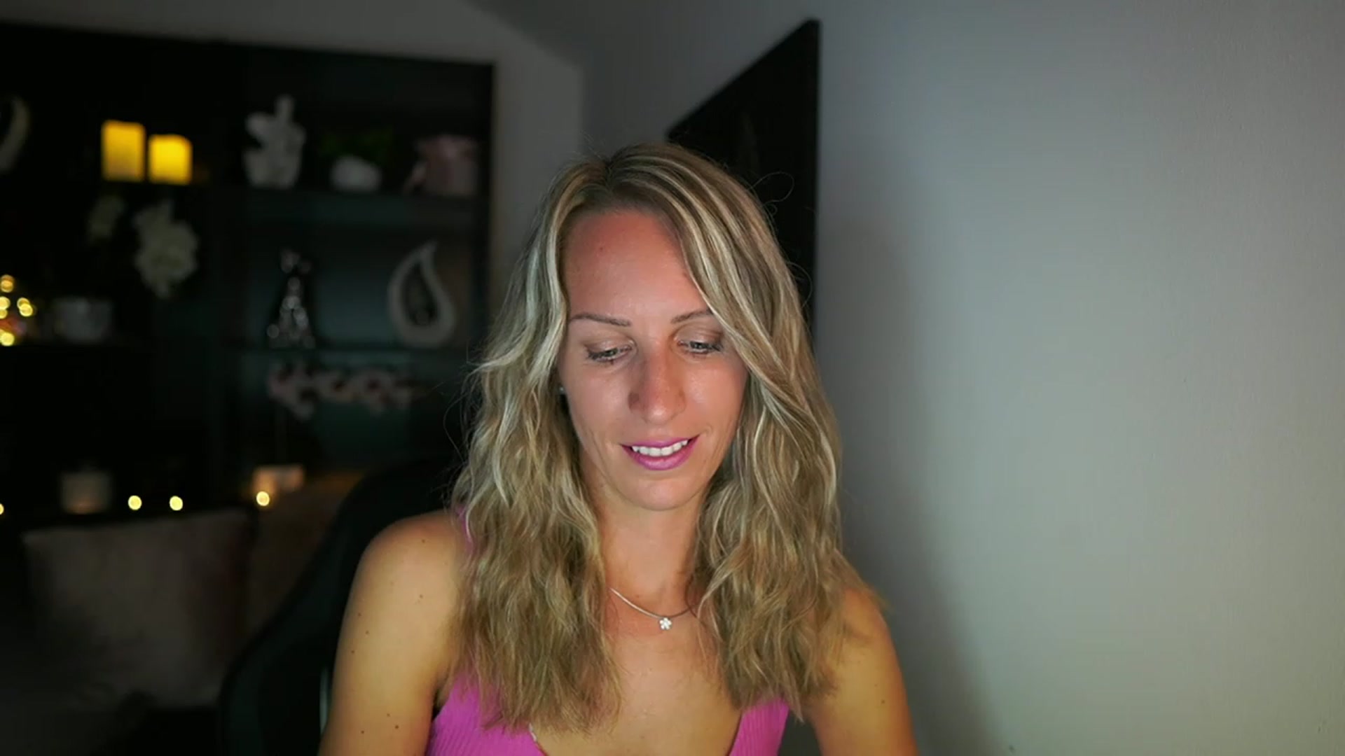 Gallery image thumbnail from Nikki__Sexx__'s myfreecams stream on, 08/13/2023, 19:03 image 9 of 20