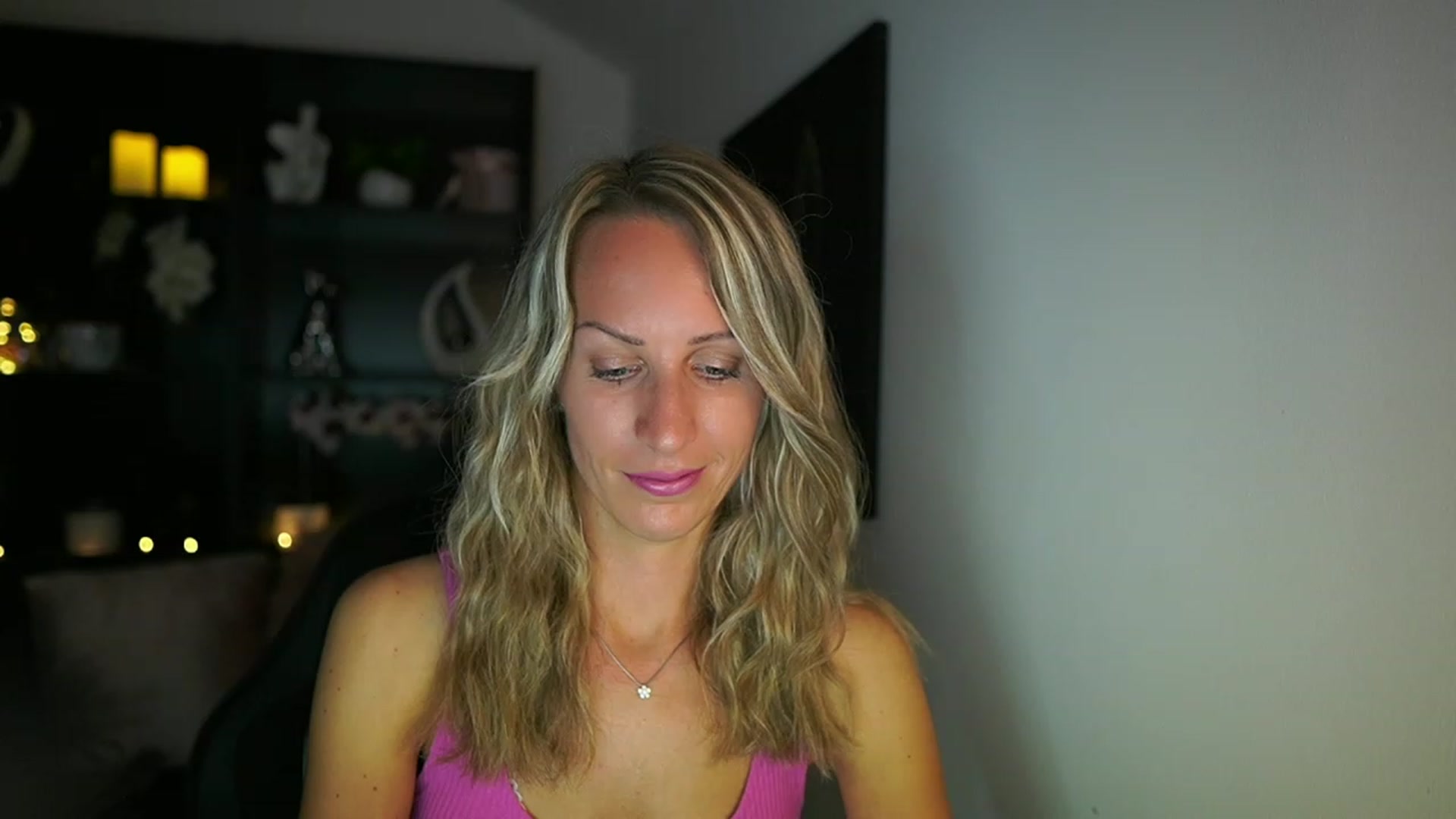 Gallery image thumbnail from Nikki__Sexx__'s myfreecams stream on, 08/13/2023, 19:03 image 13 of 20