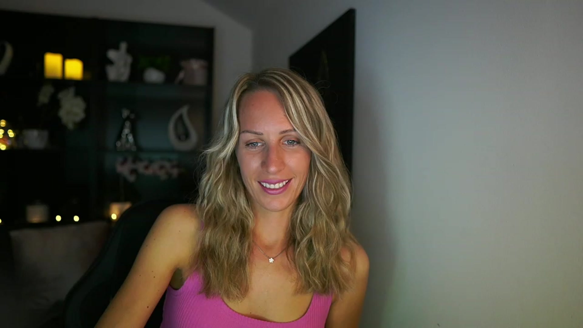 Gallery image thumbnail from Nikki__Sexx__'s myfreecams stream on, 08/13/2023, 19:03 image 18 of 20