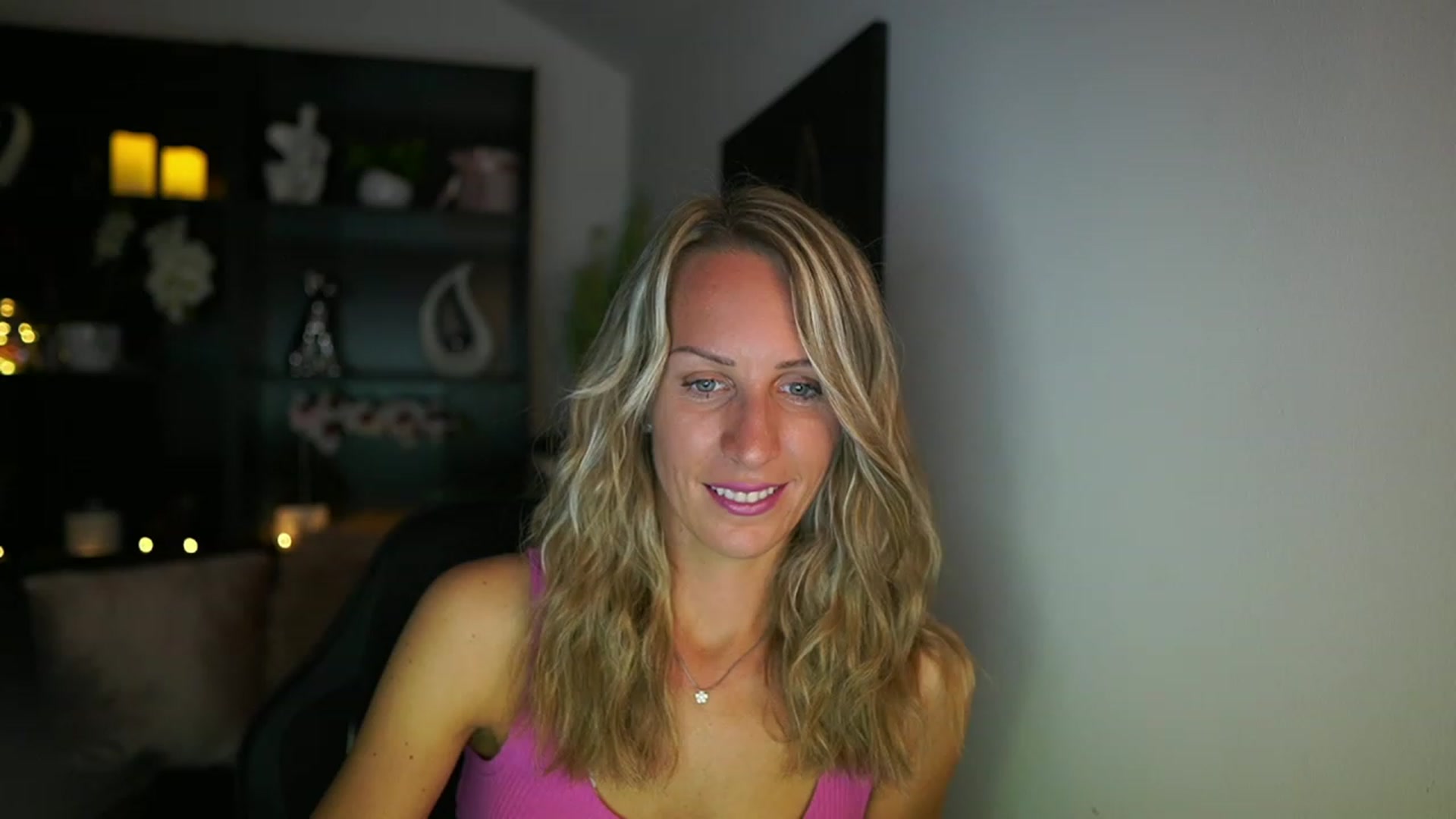 Gallery image thumbnail from Nikki__Sexx__'s myfreecams stream on, 08/13/2023, 19:03 image 4 of 20