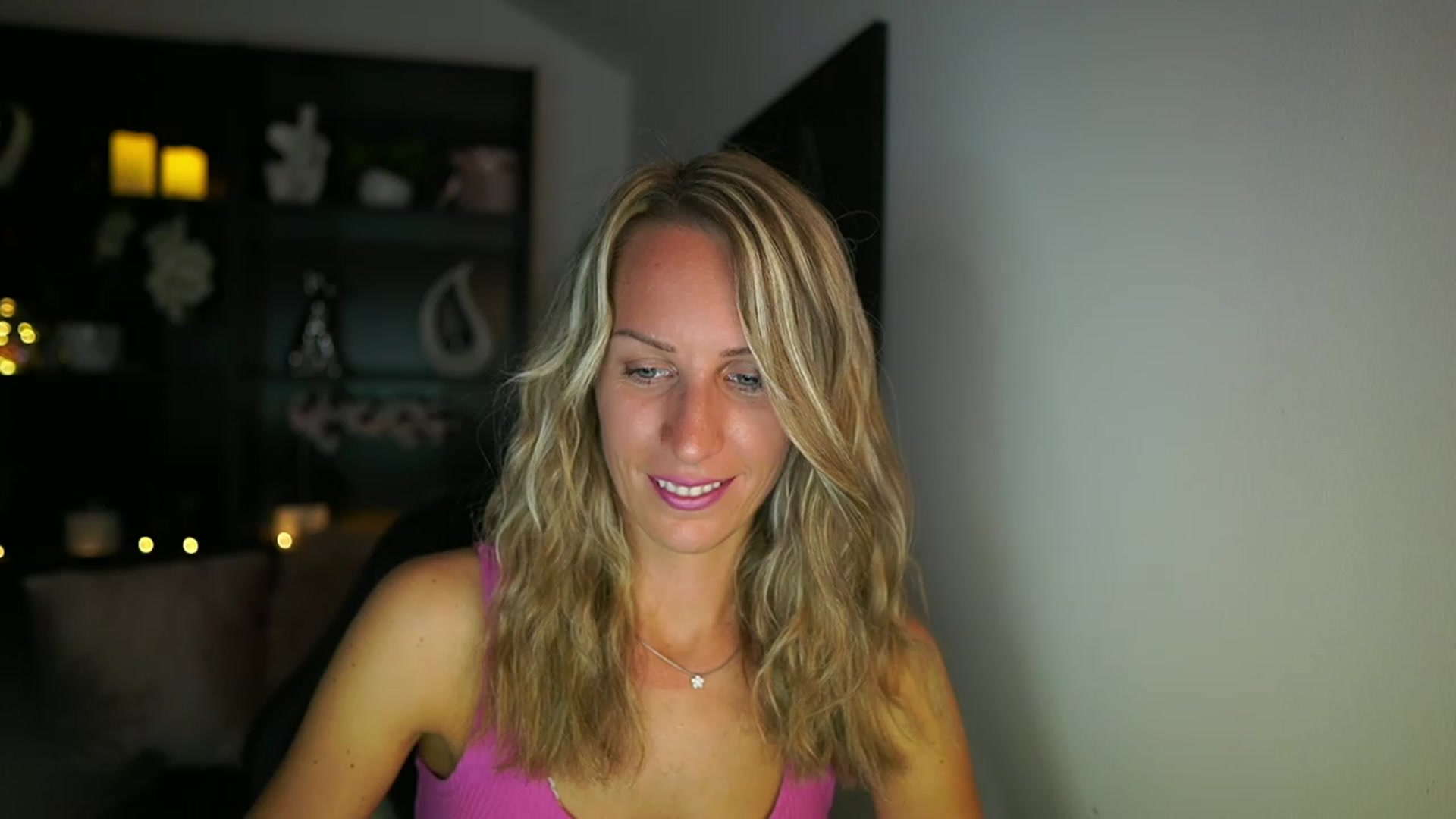 Gallery image thumbnail from Nikki__Sexx__'s myfreecams stream on, 08/13/2023, 19:03 image 6 of 20