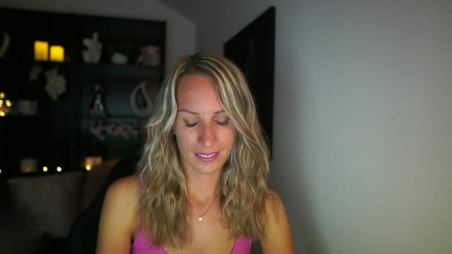 Gallery image thumbnail from Nikki__Sexx__'s myfreecams stream on, 08/13/2023, 19:03 image 3 of 20