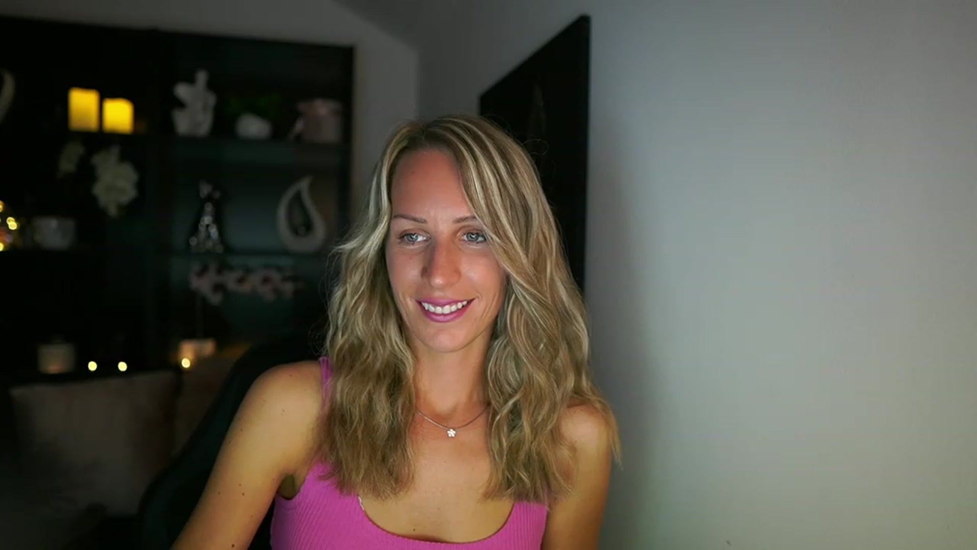 Gallery image thumbnail from Nikki__Sexx__'s myfreecams stream on, 08/13/2023, 19:03 image 19 of 20