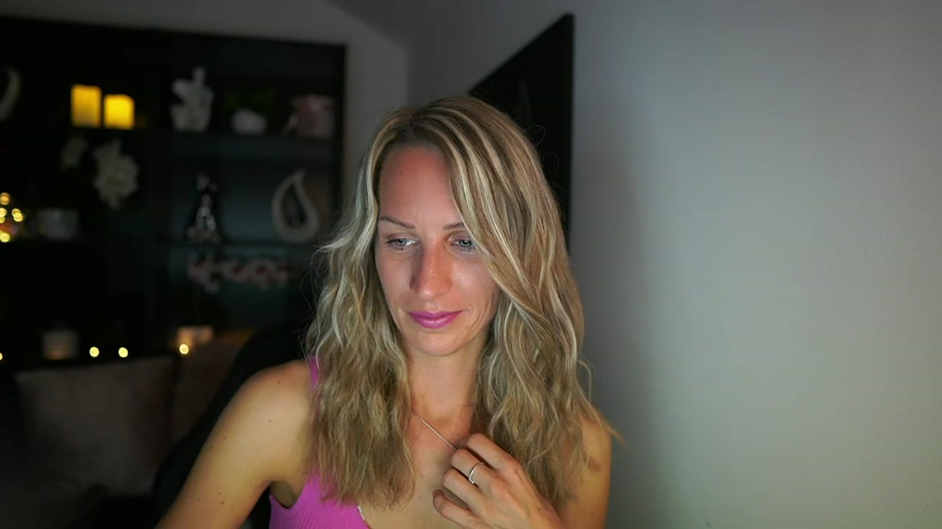 Gallery image thumbnail from Nikki__Sexx__'s myfreecams stream on, 08/13/2023, 19:03 image 10 of 20