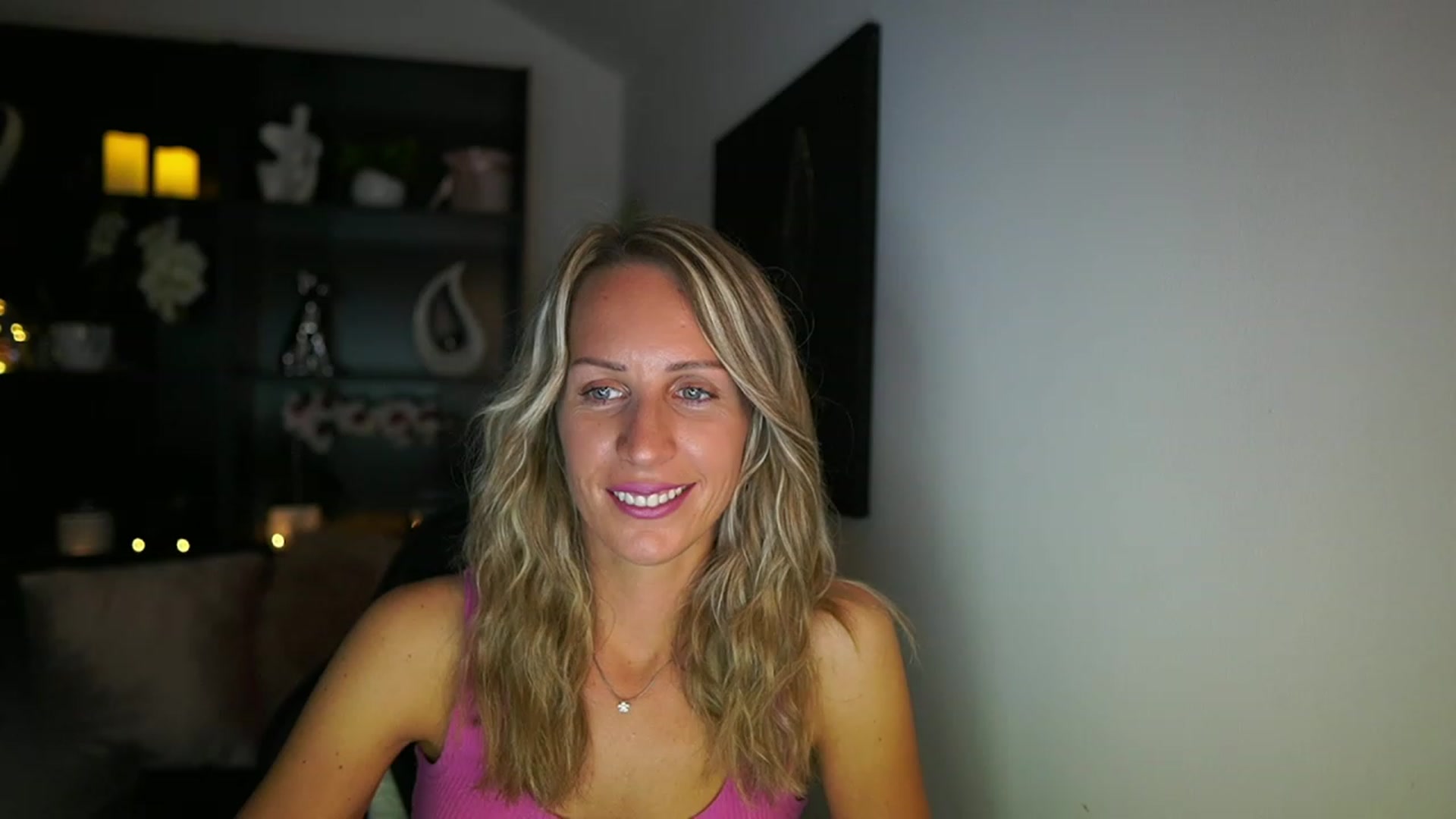 Gallery image thumbnail from Nikki__Sexx__'s myfreecams stream on, 08/13/2023, 21:28 image 14 of 20