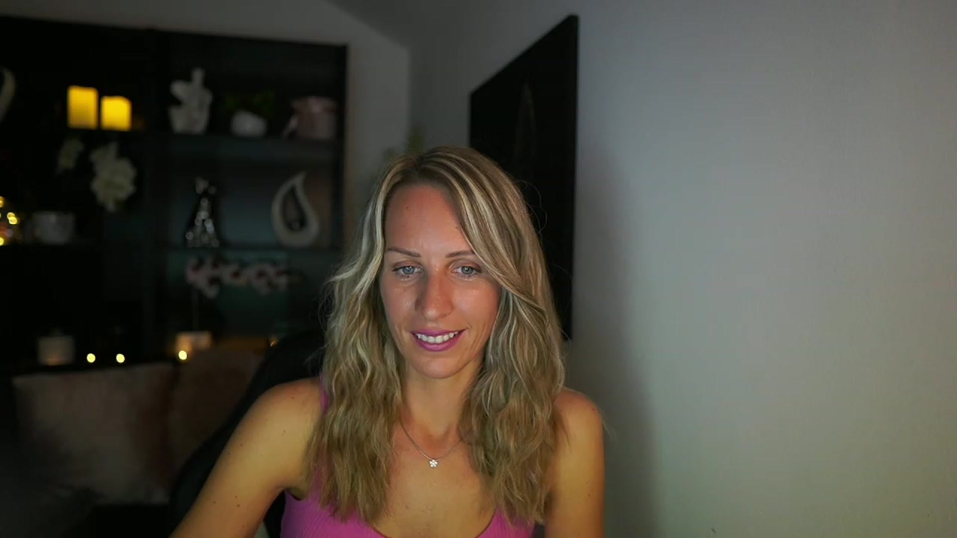 Gallery image thumbnail from Nikki__Sexx__'s myfreecams stream on, 08/13/2023, 21:28 image 17 of 20