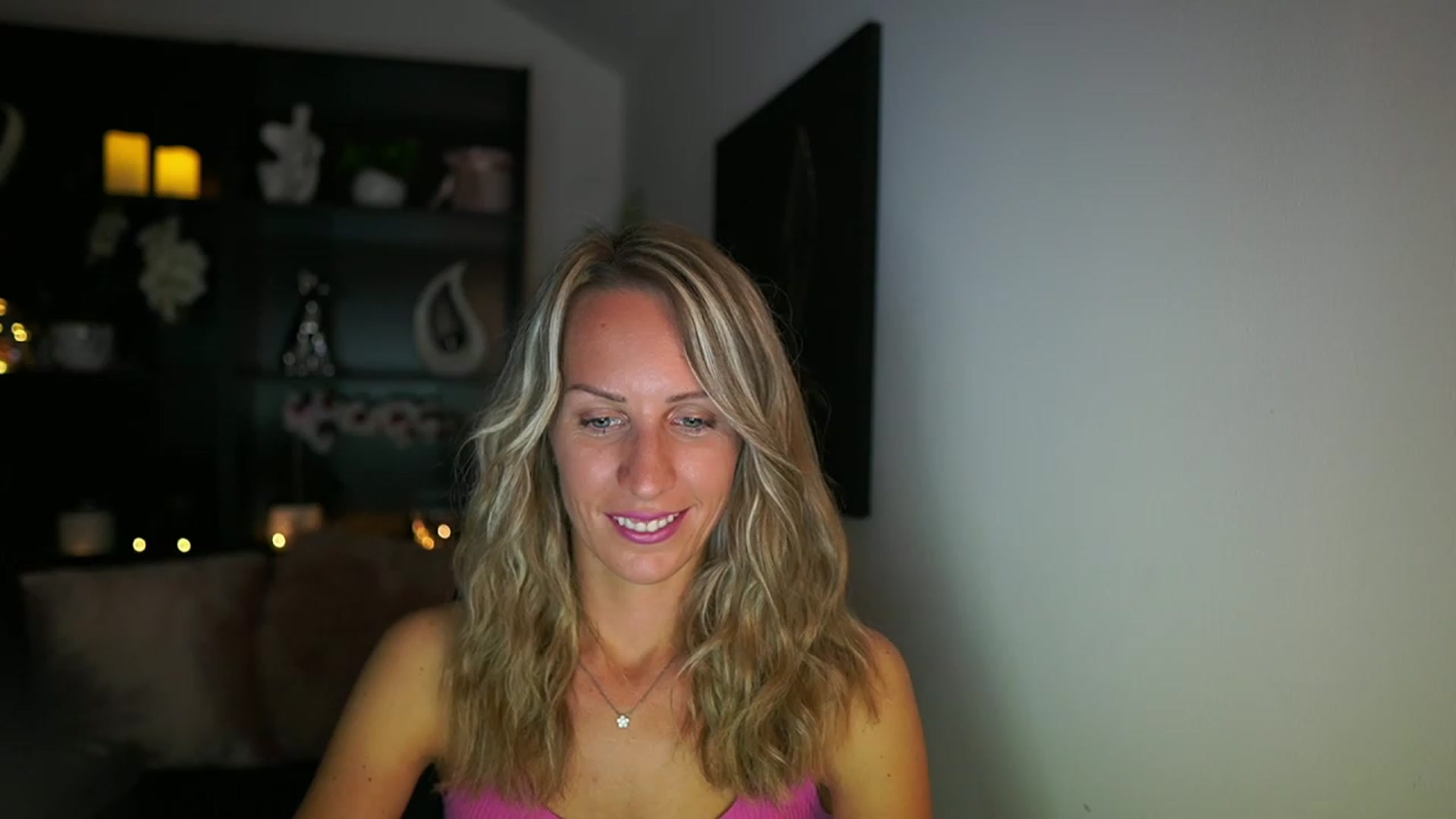 Gallery image thumbnail from Nikki__Sexx__'s myfreecams stream on, 08/13/2023, 21:28 image 2 of 20