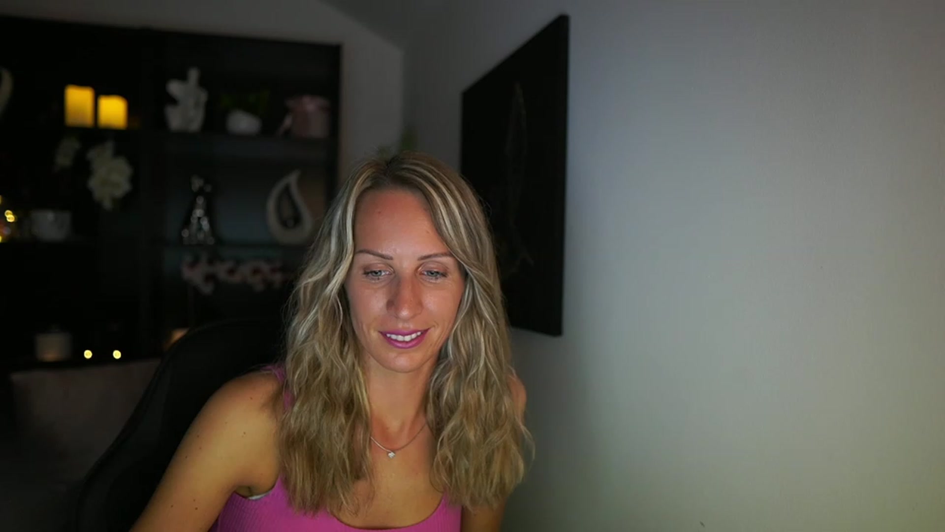 Gallery image thumbnail from Nikki__Sexx__'s myfreecams stream on, 08/13/2023, 22:31 image 18 of 20