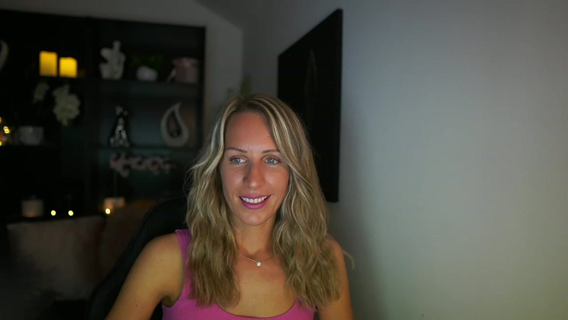 Gallery image thumbnail from Nikki__Sexx__'s myfreecams stream on, 08/13/2023, 22:31 image 5 of 20