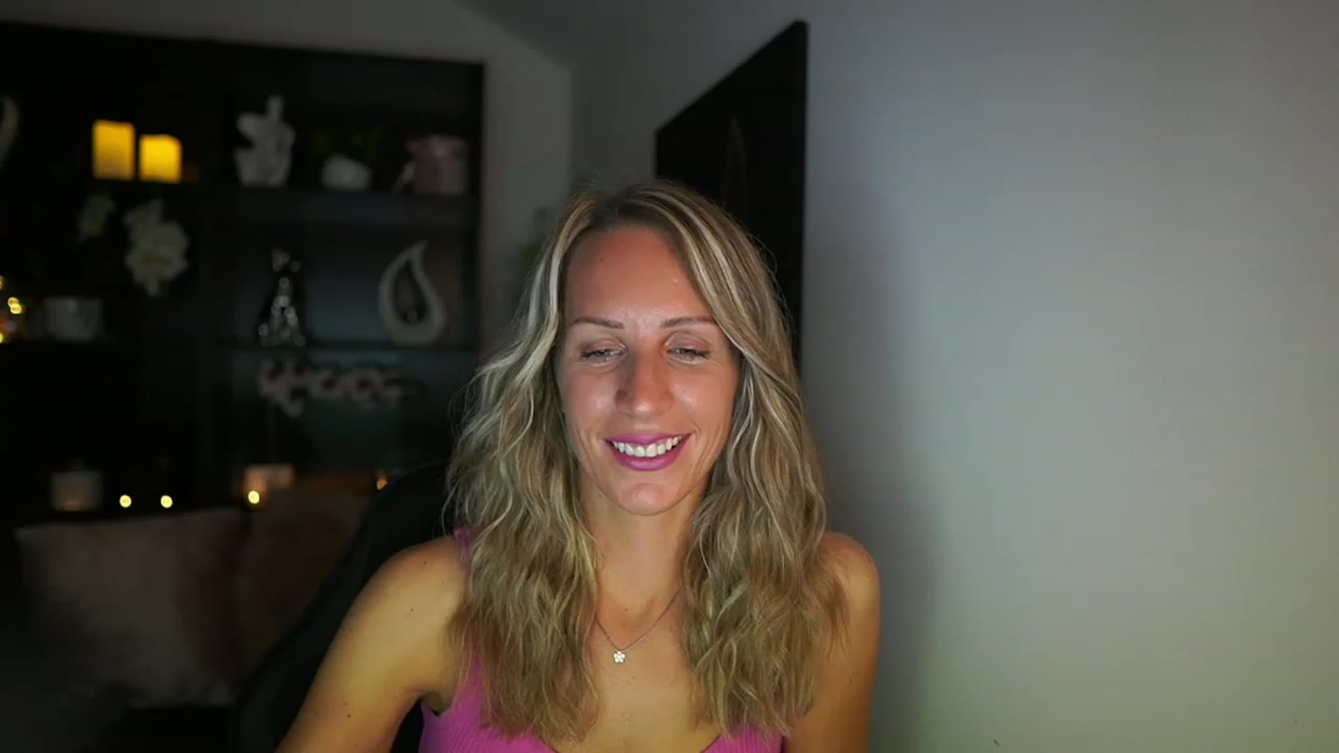 Gallery image thumbnail from Nikki__Sexx__'s myfreecams stream on, 08/13/2023, 22:31 image 7 of 20