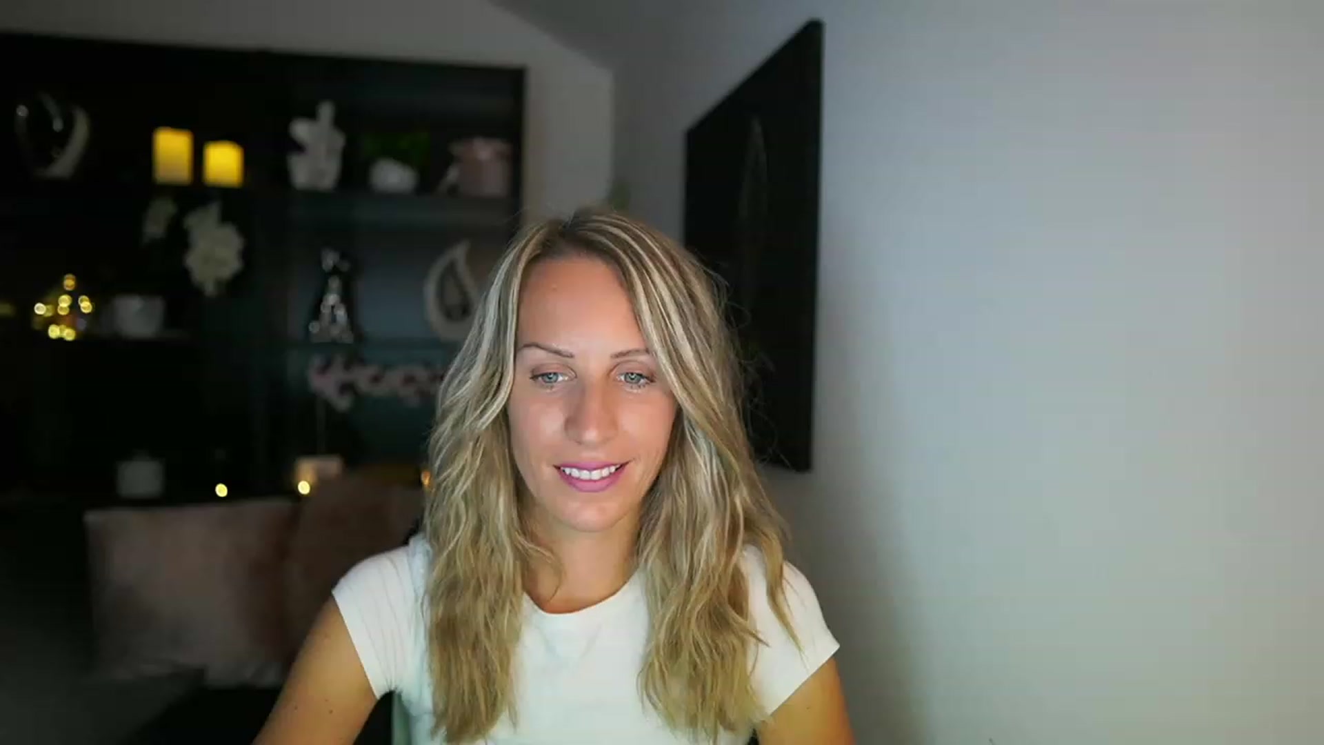 Gallery image thumbnail from Nikki__Sexx__'s myfreecams stream on, 08/14/2023, 22:04 image 18 of 20