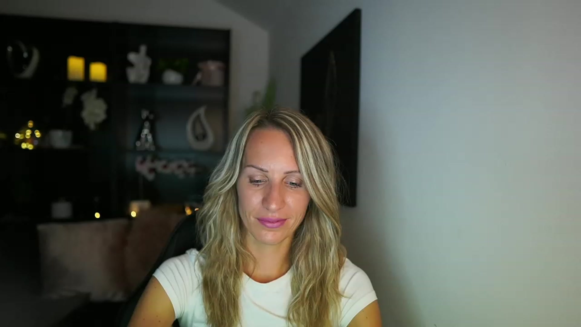 Gallery image thumbnail from Nikki__Sexx__'s myfreecams stream on, 08/14/2023, 22:04 image 15 of 20
