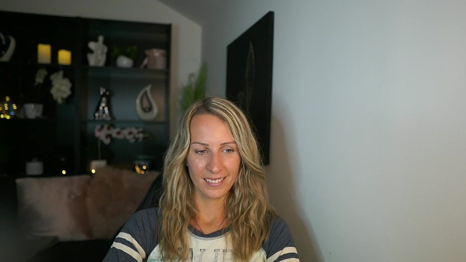 Gallery image thumbnail from Nikki__Sexx__'s myfreecams stream on, 08/17/2023, 17:57 image 18 of 20