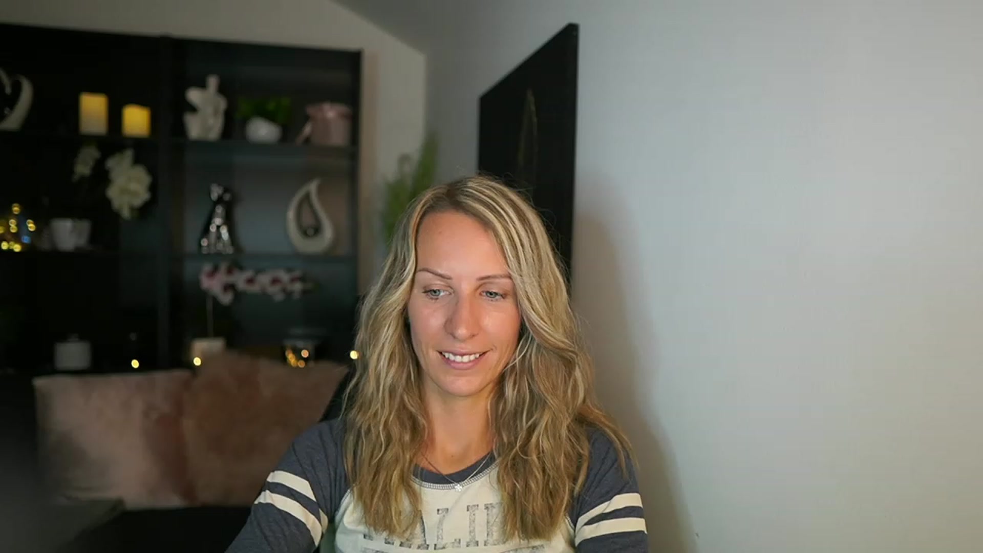 Gallery image thumbnail from Nikki__Sexx__'s myfreecams stream on, 08/17/2023, 17:57 image 2 of 20