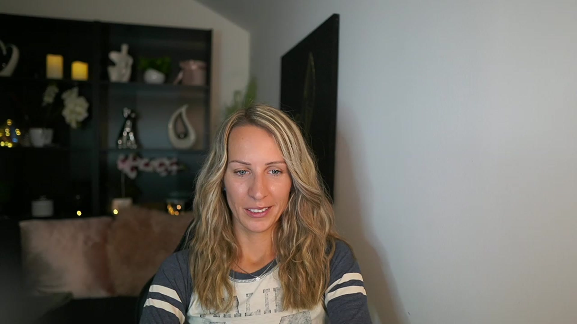 Gallery image thumbnail from Nikki__Sexx__'s myfreecams stream on, 08/17/2023, 17:57 image 3 of 20