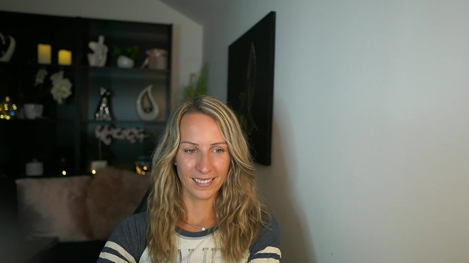 Gallery image thumbnail from Nikki__Sexx__'s myfreecams stream on, 08/17/2023, 17:57 image 14 of 20