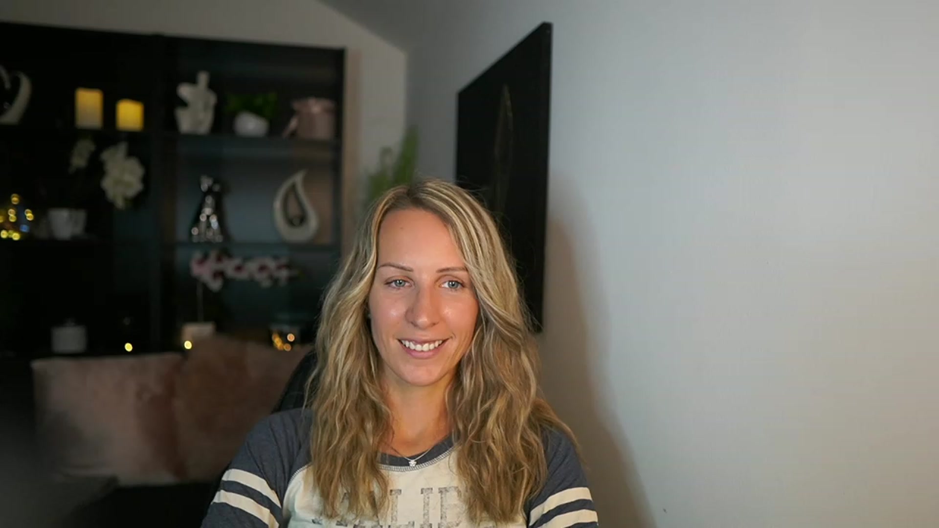 Gallery image thumbnail from Nikki__Sexx__'s myfreecams stream on, 08/17/2023, 17:57 image 5 of 20
