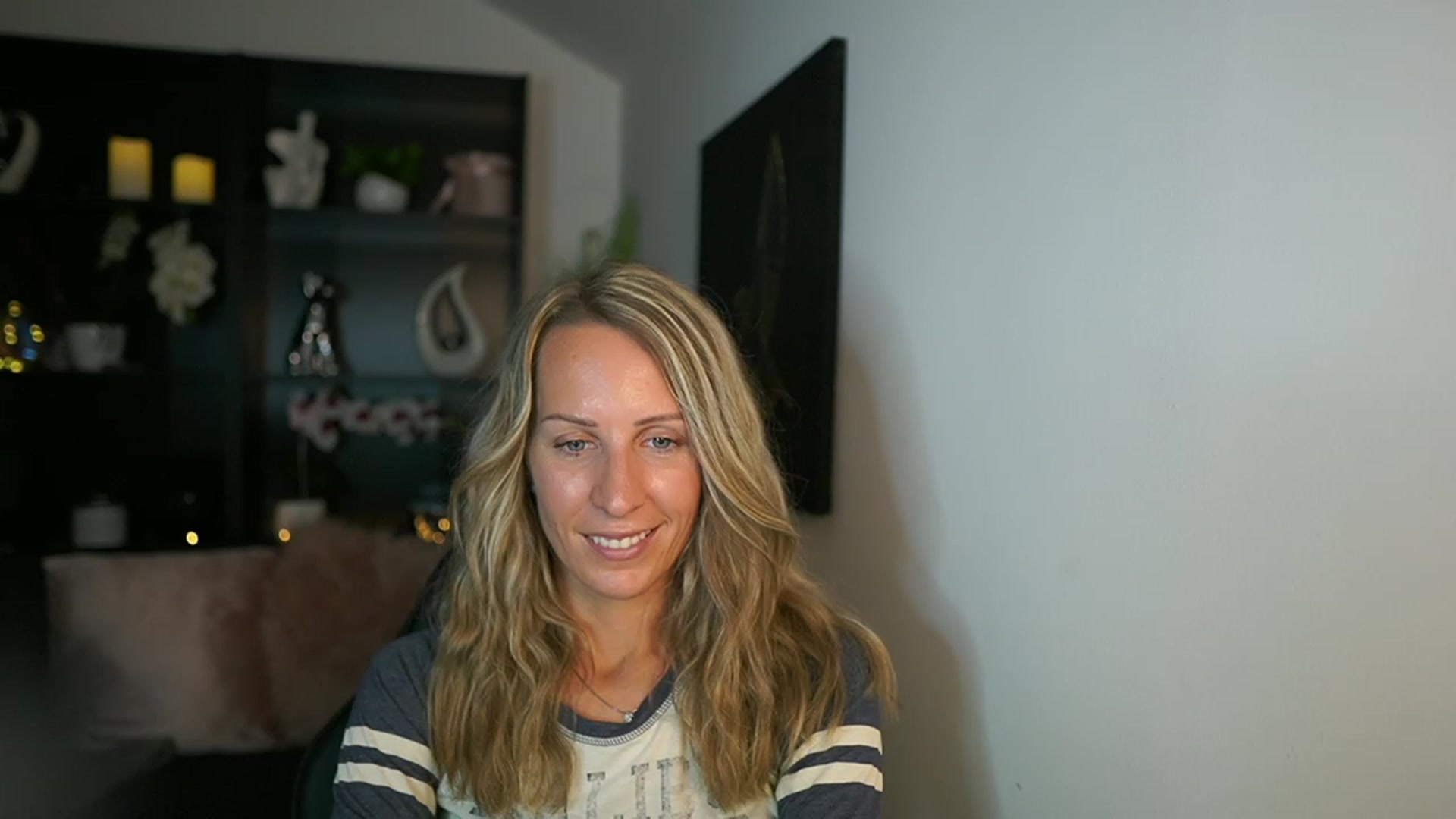 Gallery image thumbnail from Nikki__Sexx__'s myfreecams stream on, 08/17/2023, 22:01 image 7 of 20