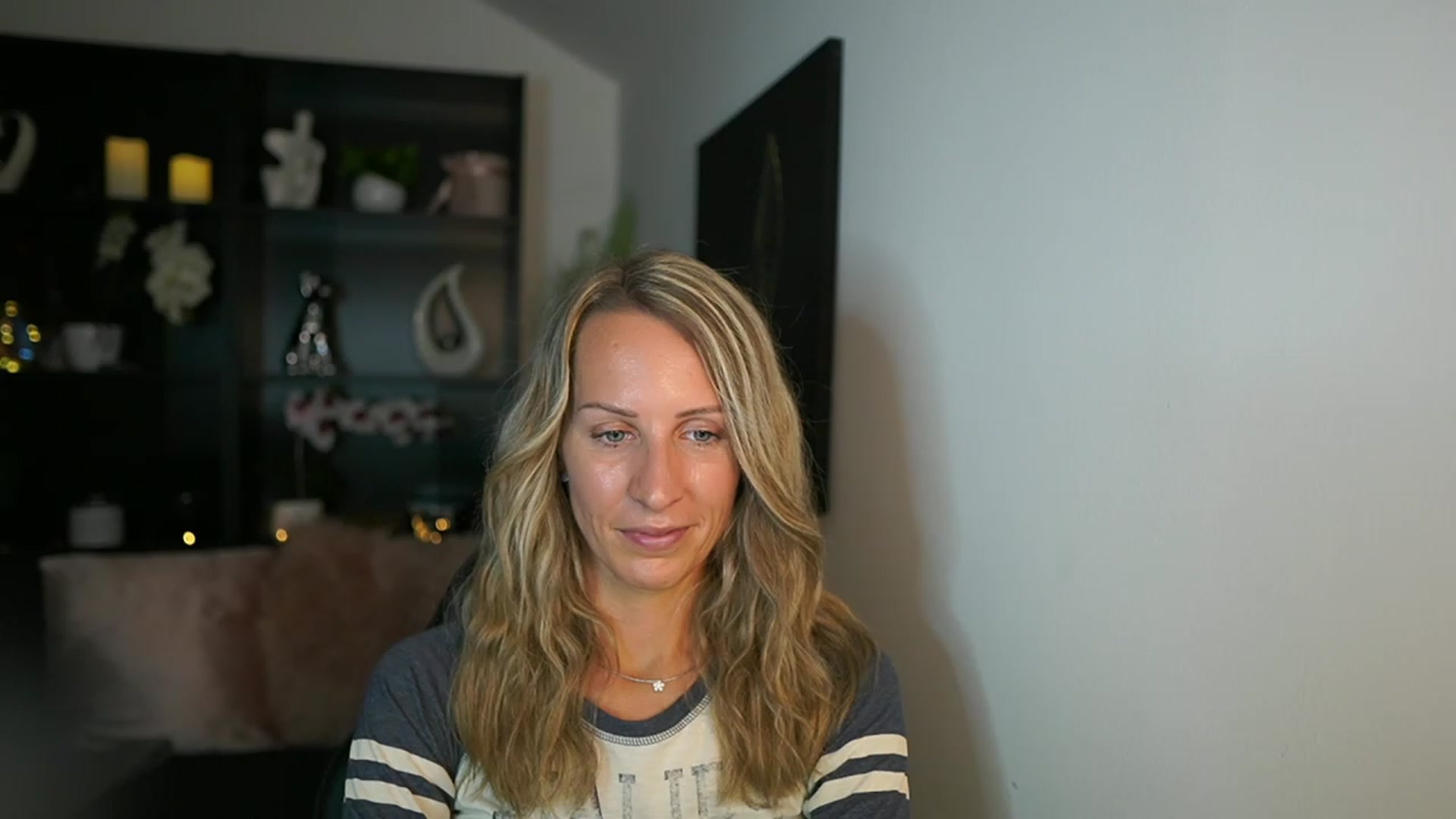 Gallery image thumbnail from Nikki__Sexx__'s myfreecams stream on, 08/17/2023, 22:01 image 15 of 20