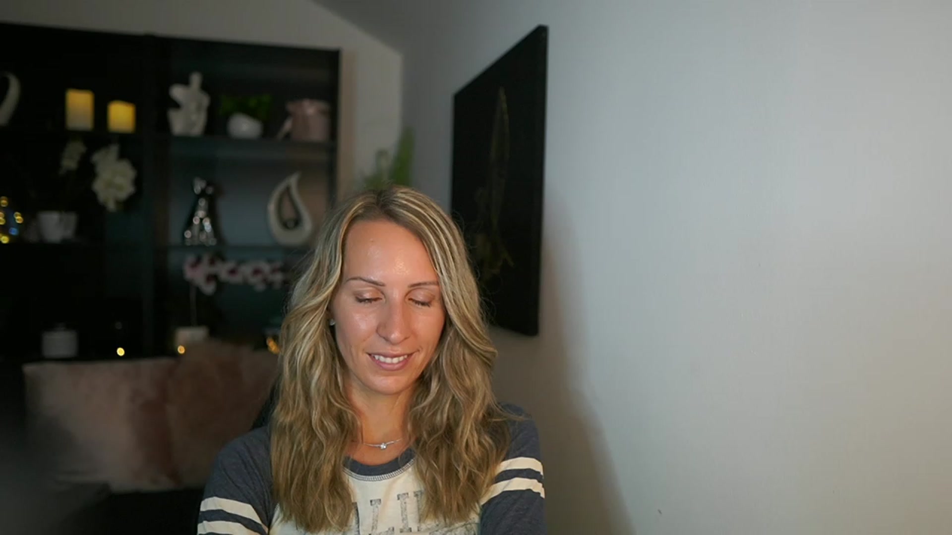 Gallery image thumbnail from Nikki__Sexx__'s myfreecams stream on, 08/17/2023, 22:01 image 18 of 20