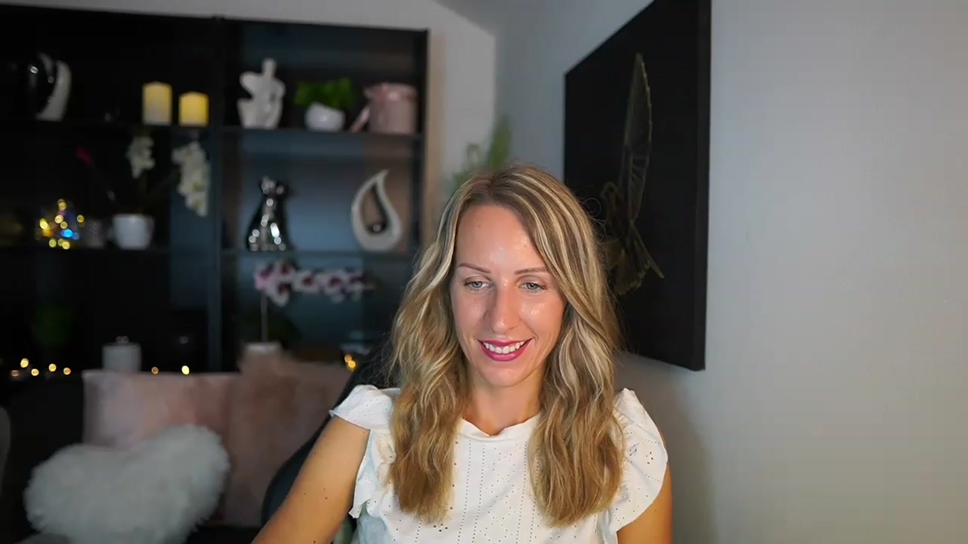 Gallery image thumbnail from Nikki__Sexx__'s myfreecams stream on, 08/21/2023, 20:39 image 13 of 20