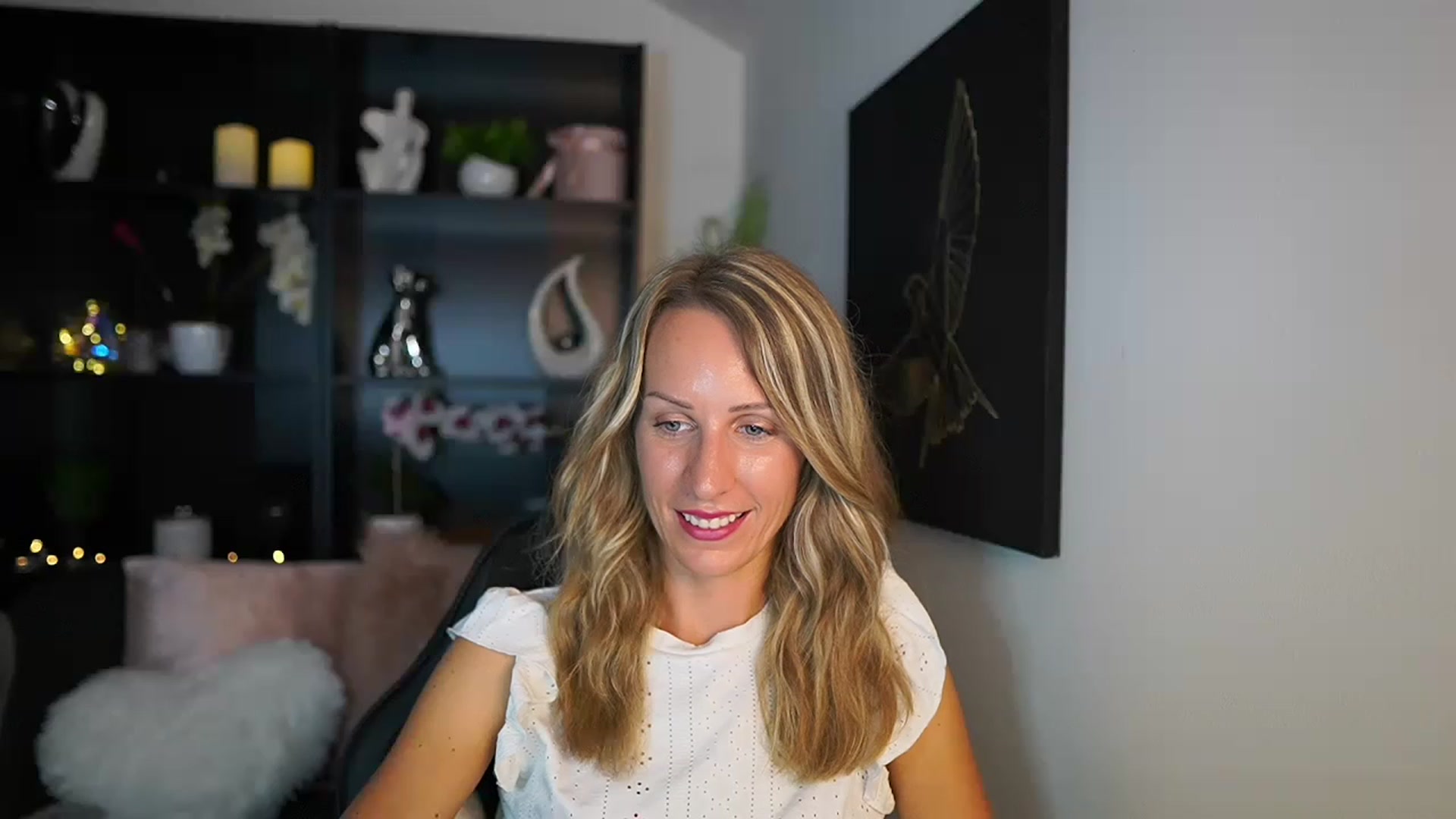 Gallery image thumbnail from Nikki__Sexx__'s myfreecams stream on, 08/21/2023, 20:39 image 18 of 20